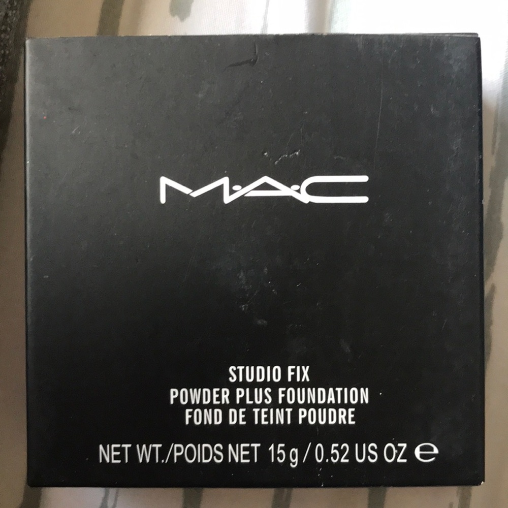 MAC Powder Foundation
